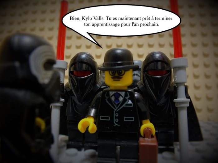 Le sinistre homme mystérieux répond à Manuel Valls : "Bien, Kylo Valls. Tu es maintenant prêt à terminer ton apprentissage pour l'an prochain." - Lego